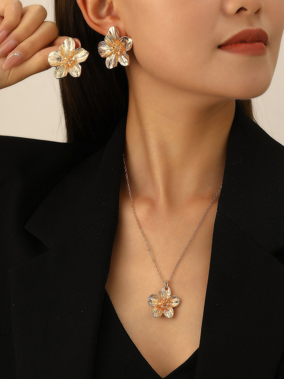 European And American Cross-Border Jewelry Pleated Texture Design Flower Earrings Necklace Bracelet Anklet Ring Bracelet Set For Women