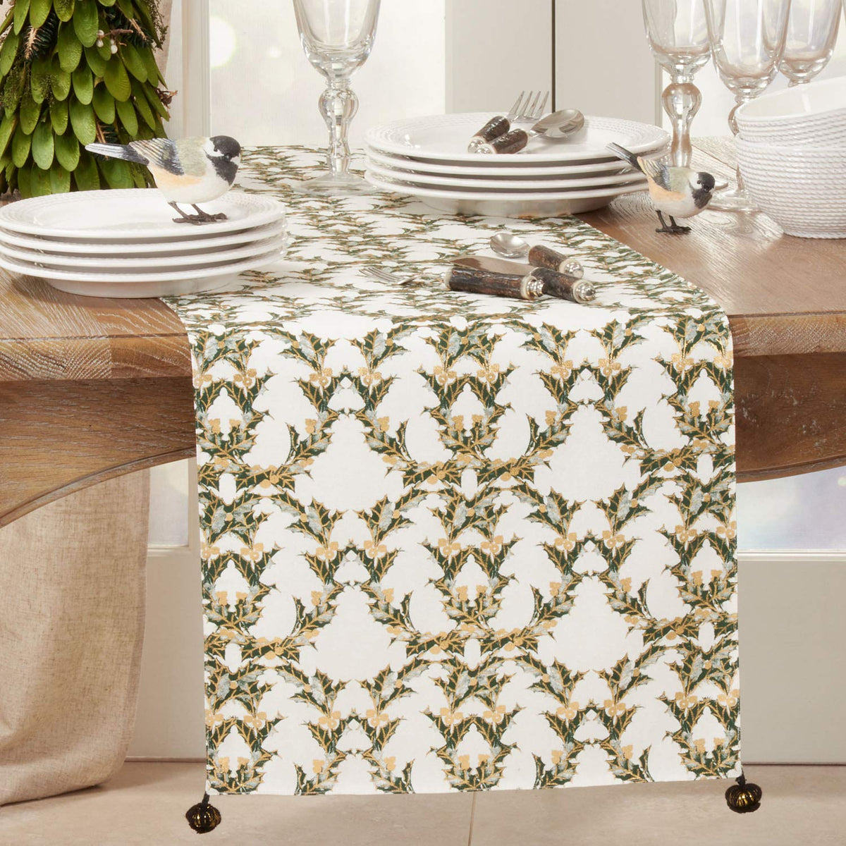 Fennco Styles Holiday Holly Berry Table