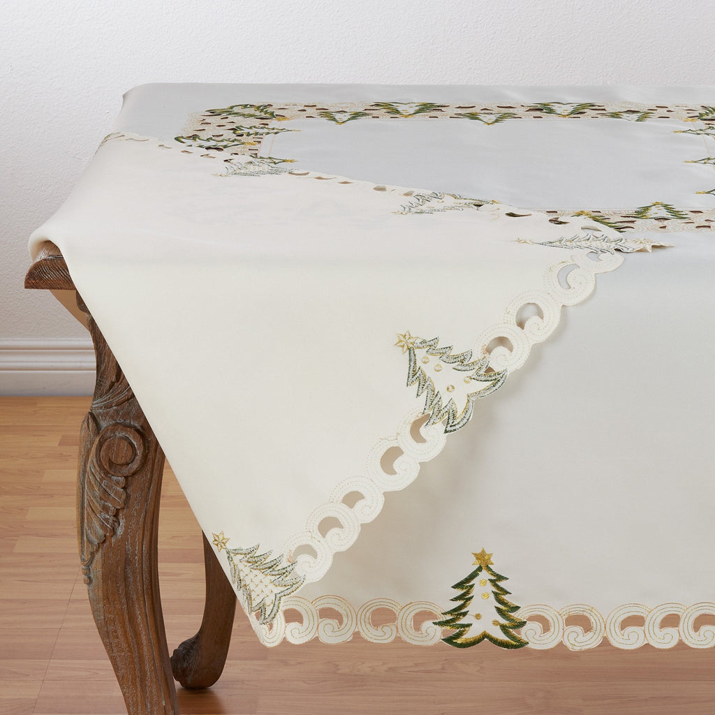 Fennco Styles Pandoro Christmas Tree Table Linen