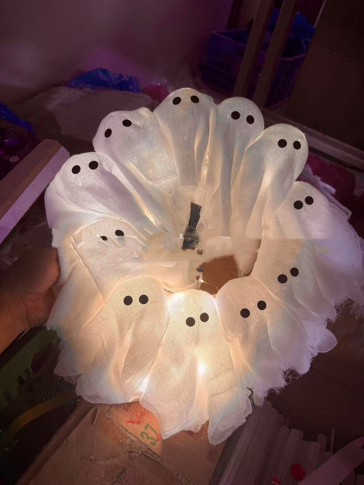Light-Up Halloween Ghost Wreath, 12 LEDs