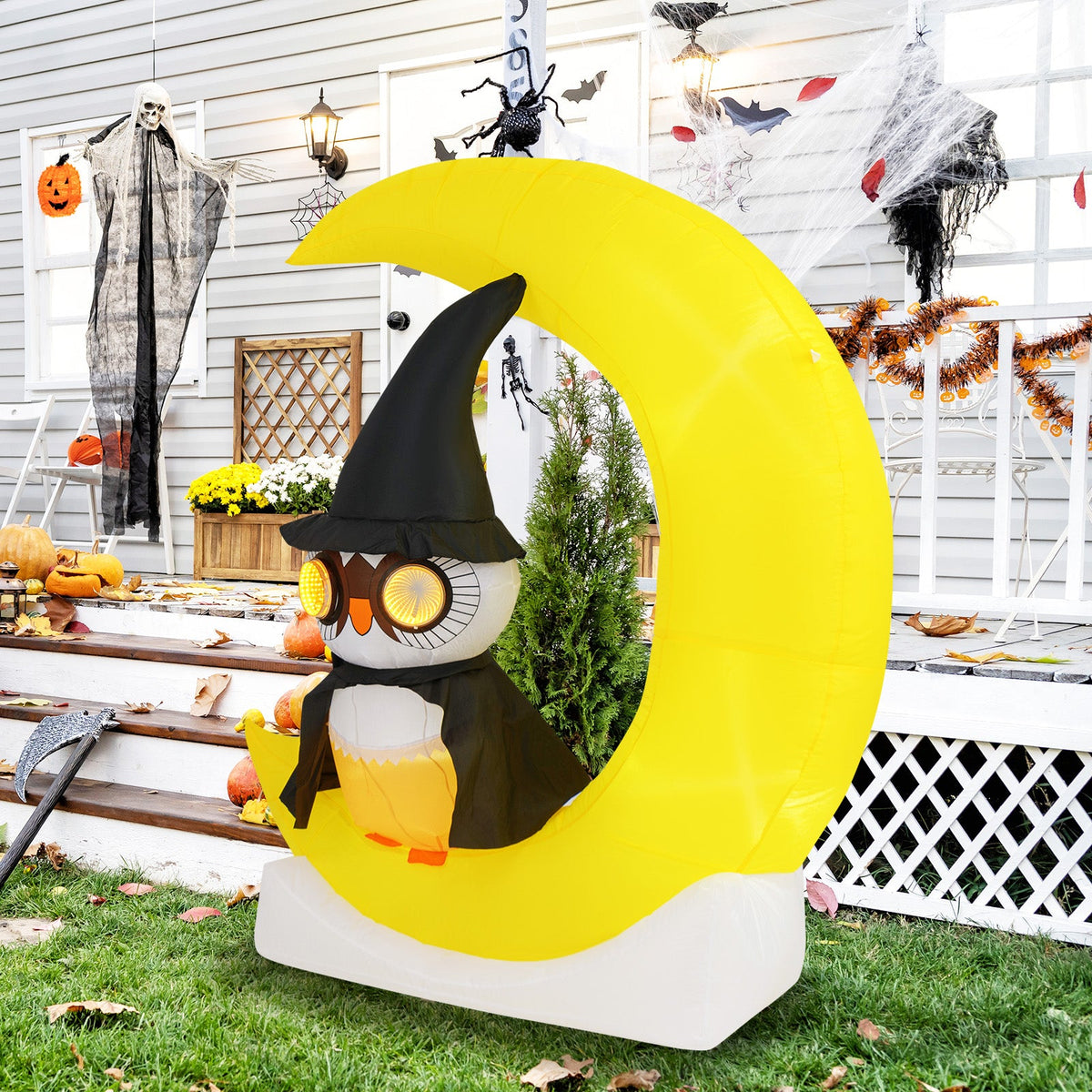 Light-Up Halloween Owl & Moon Inflatable
