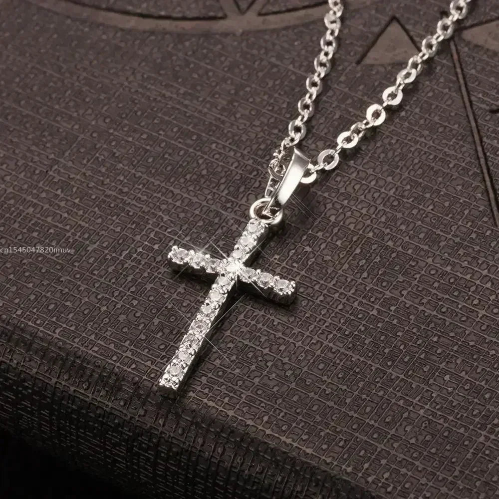 Luxury Zircon Cross Pendants Necklace Fashion Light Golden Silver Color for Men Women Jewelry Chain Accessory