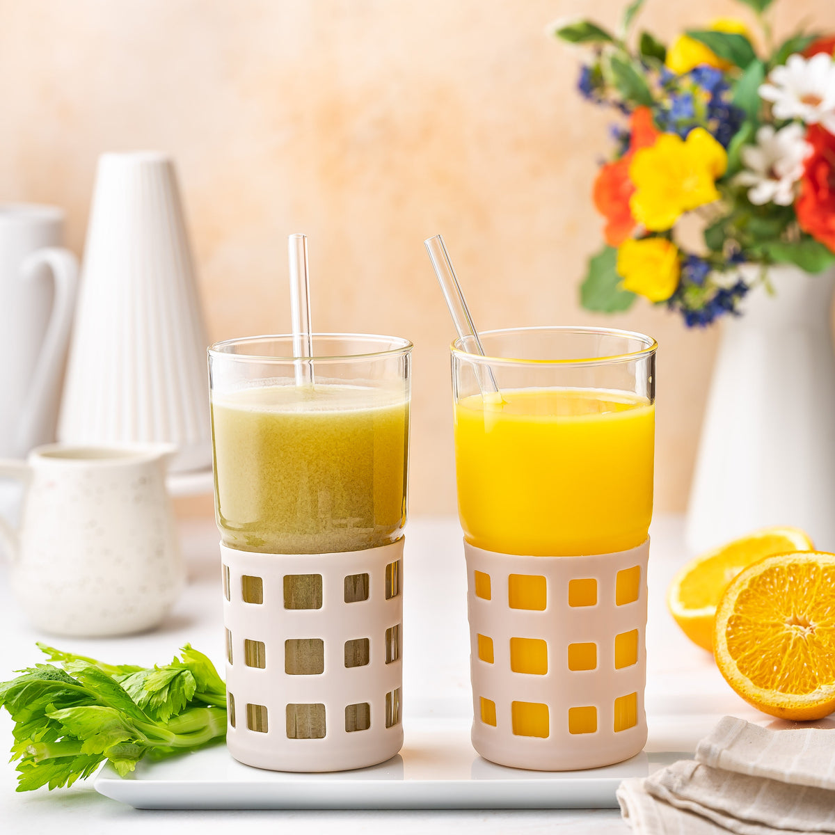 All Glass Juice Tumblers with Lid 20 oz 2 Pack