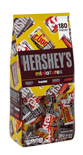 HERSHEY’S Miniatures Chocolate Variety Pack – 56 oz, 180 Pieces