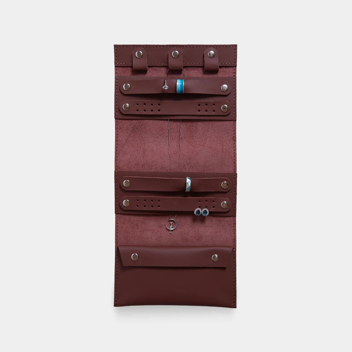 Beauty Weekend jewelry organizer